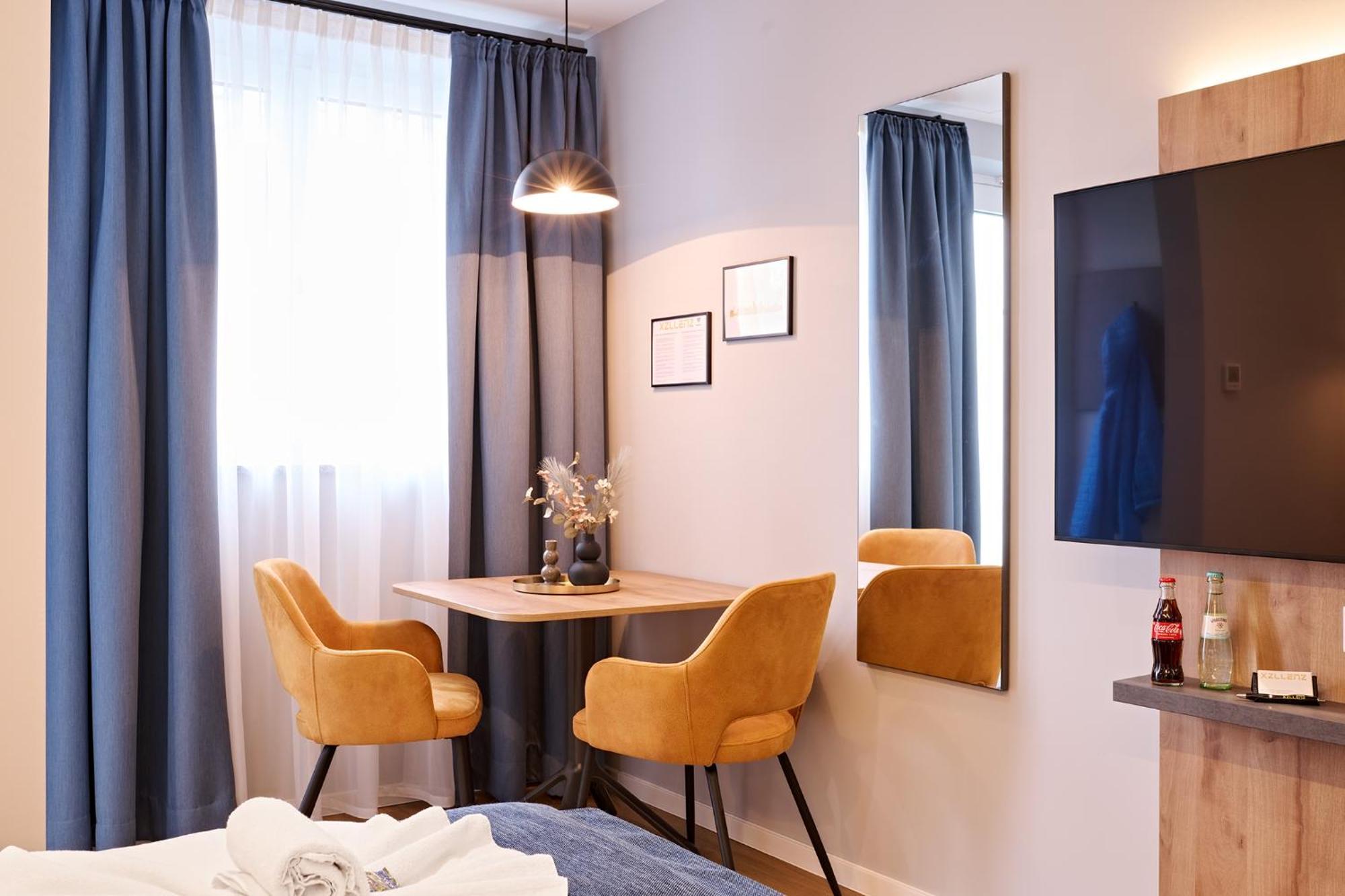 Xzllenz Traum Studio-Apartment, Frei-Parken, U-Bahn, Kueche Núremberg Exterior foto