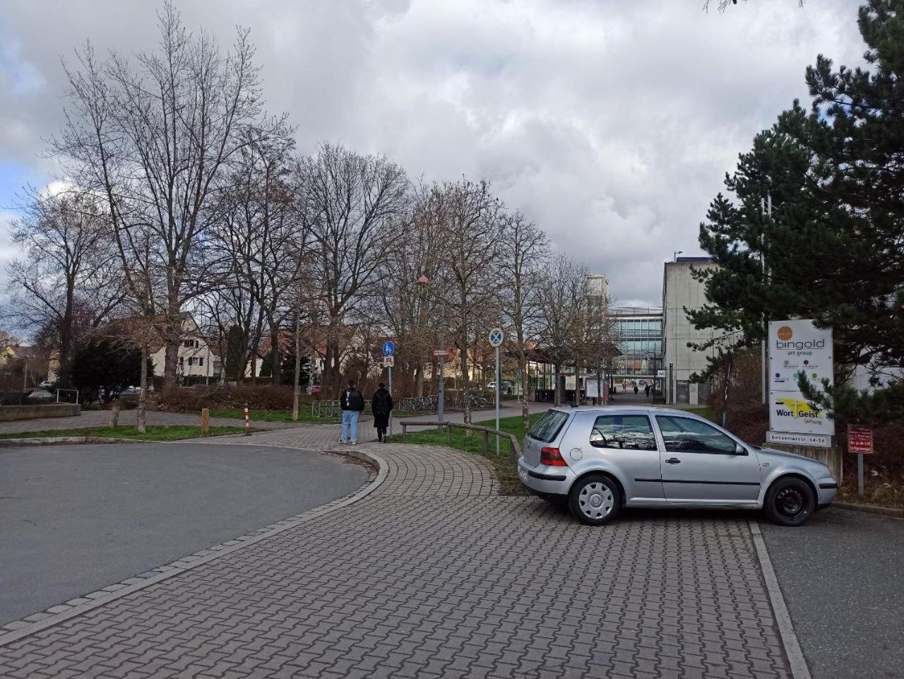 Xzllenz Traum Studio-Apartment, Frei-Parken, U-Bahn, Kueche Núremberg Exterior foto